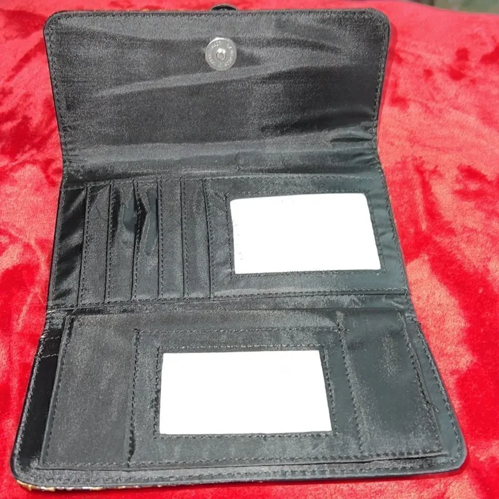 Wallet    - Picture 4 of 6
